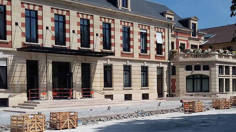 Cours Veuve Cliquot