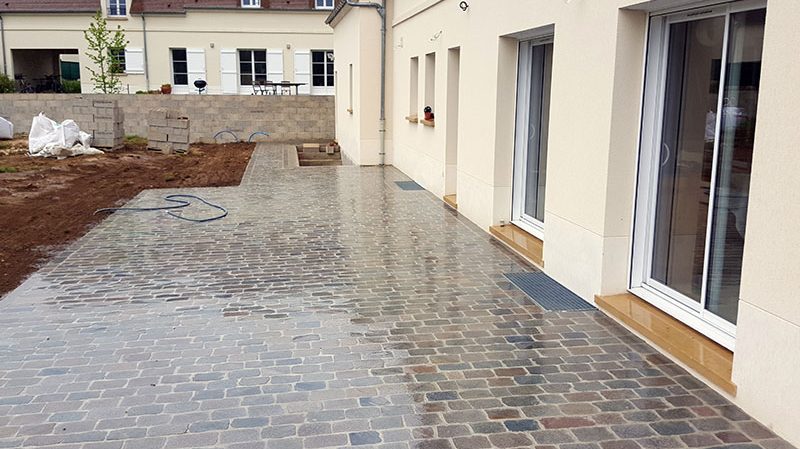 Terrasse Granit ancien scié 14x20