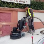 Béton bouchardé