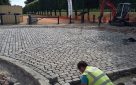 Chantilly - Pose de chevrons et pavage