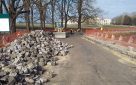 Chantilly Rue du Conétable, Aménagement complet en pavés de remploi , bordures , pavés sur voirie et sur trottoirs; Intégration d’un circuit de chauffage sous le pavage