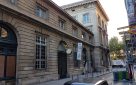 Cour de la Monnaie de Paris - remise en etat de la cour intérieure - dépose - terrassement - repose des pavés après passage de réseaux.