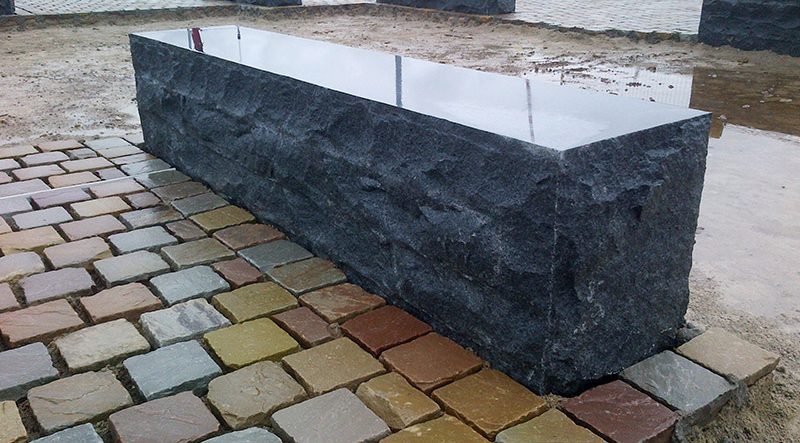 Dallage en Granit et Pavage en 14x14 Grès indien coloris mélangé Cherbourg 2