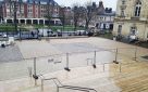 Parvis Tribunal d'Amiens granit VEGA Jaune