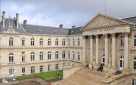 Parvis Tribunal d'Amiens granit VEGA Jaune