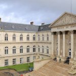 Parvis Tribunal d'Amiens granit VEGA Jaune